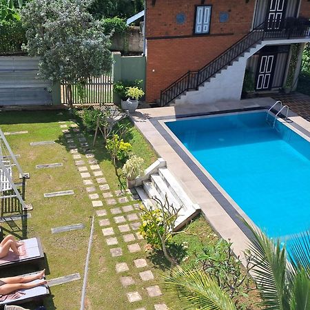 Green Wood Villa Negombo Exterior foto