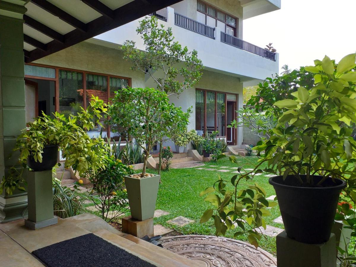 Green Wood Villa Negombo Exterior foto