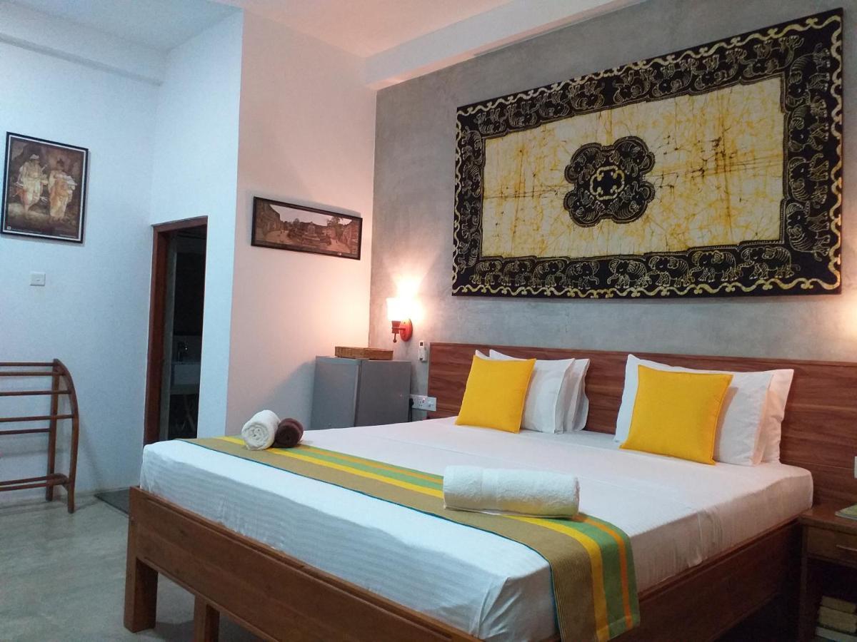 Green Wood Villa Negombo Exterior foto