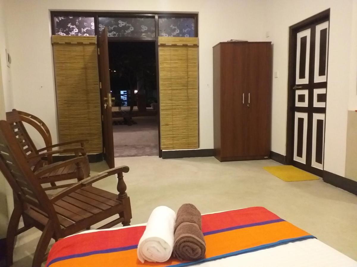 Green Wood Villa Negombo Exterior foto
