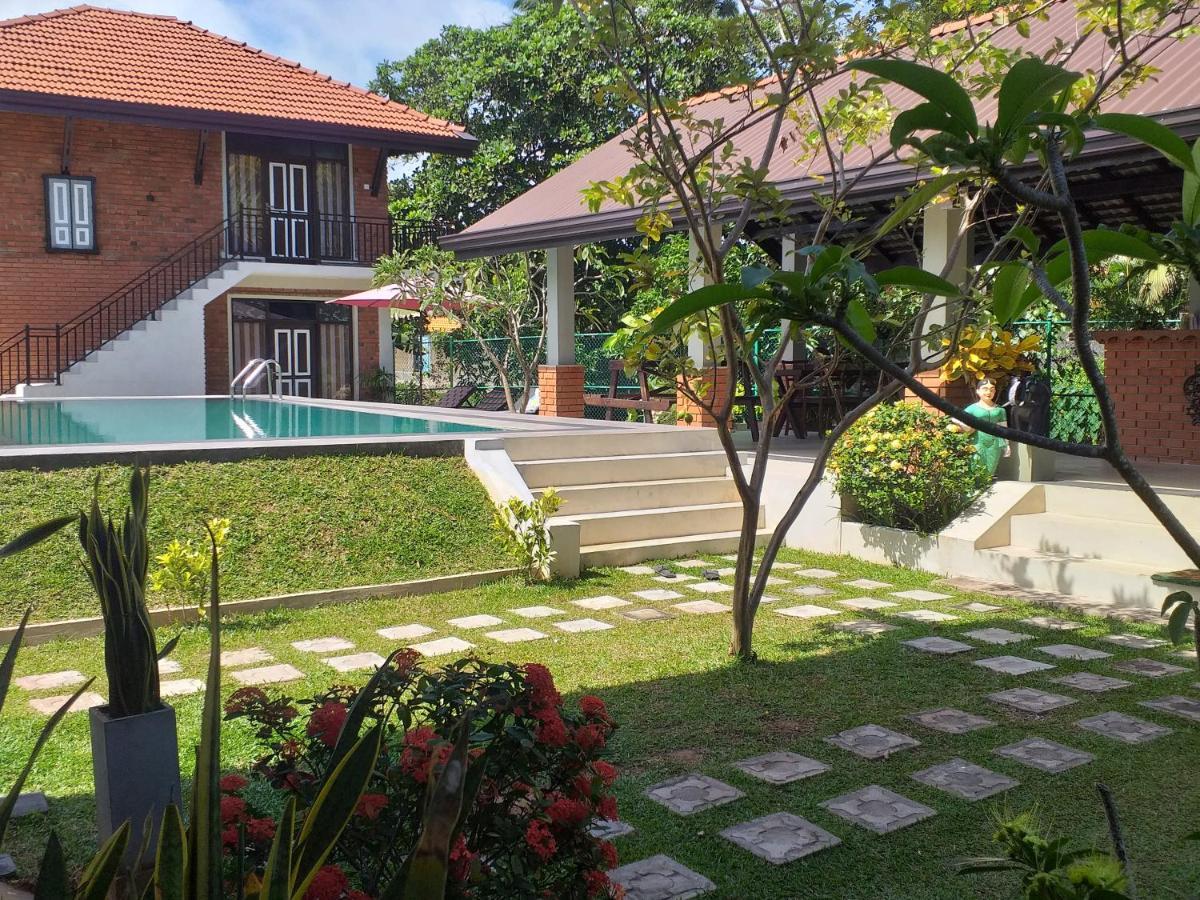 Green Wood Villa Negombo Exterior foto