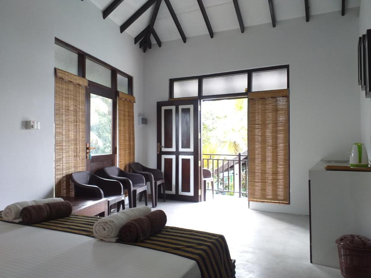Green Wood Villa Negombo Exterior foto