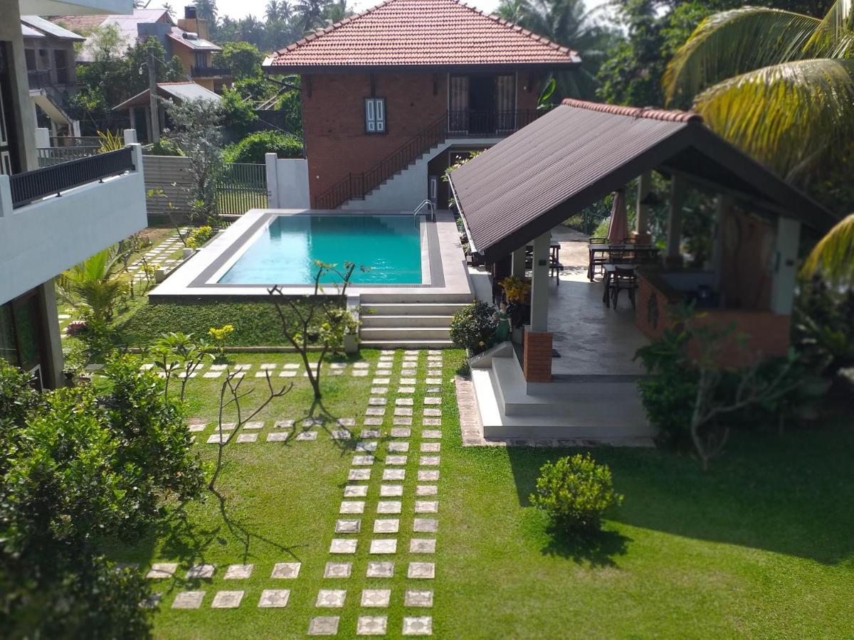 Green Wood Villa Negombo Exterior foto