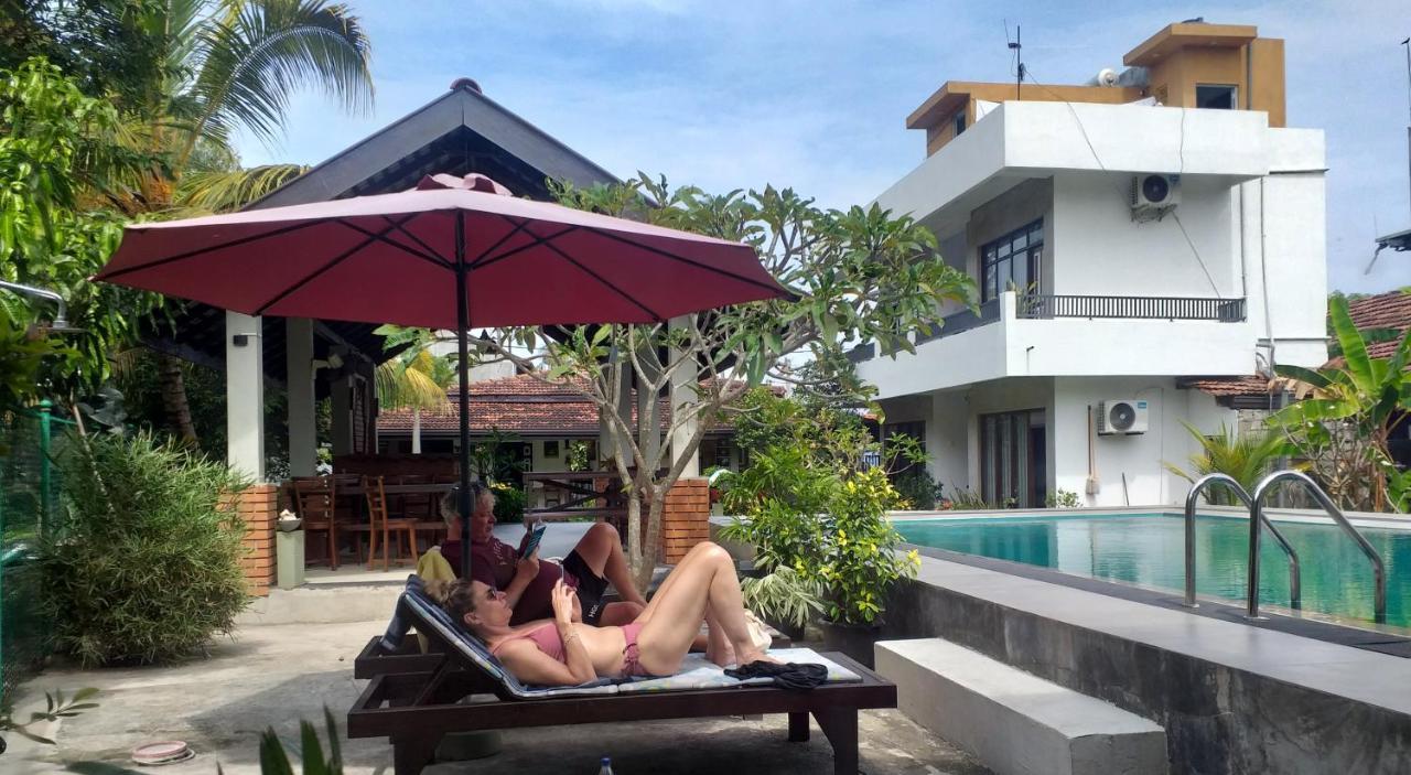 Green Wood Villa Negombo Exterior foto