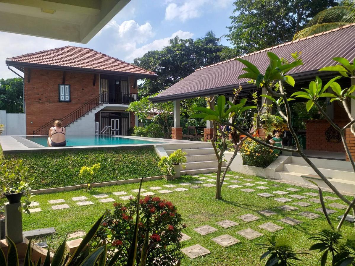Green Wood Villa Negombo Exterior foto