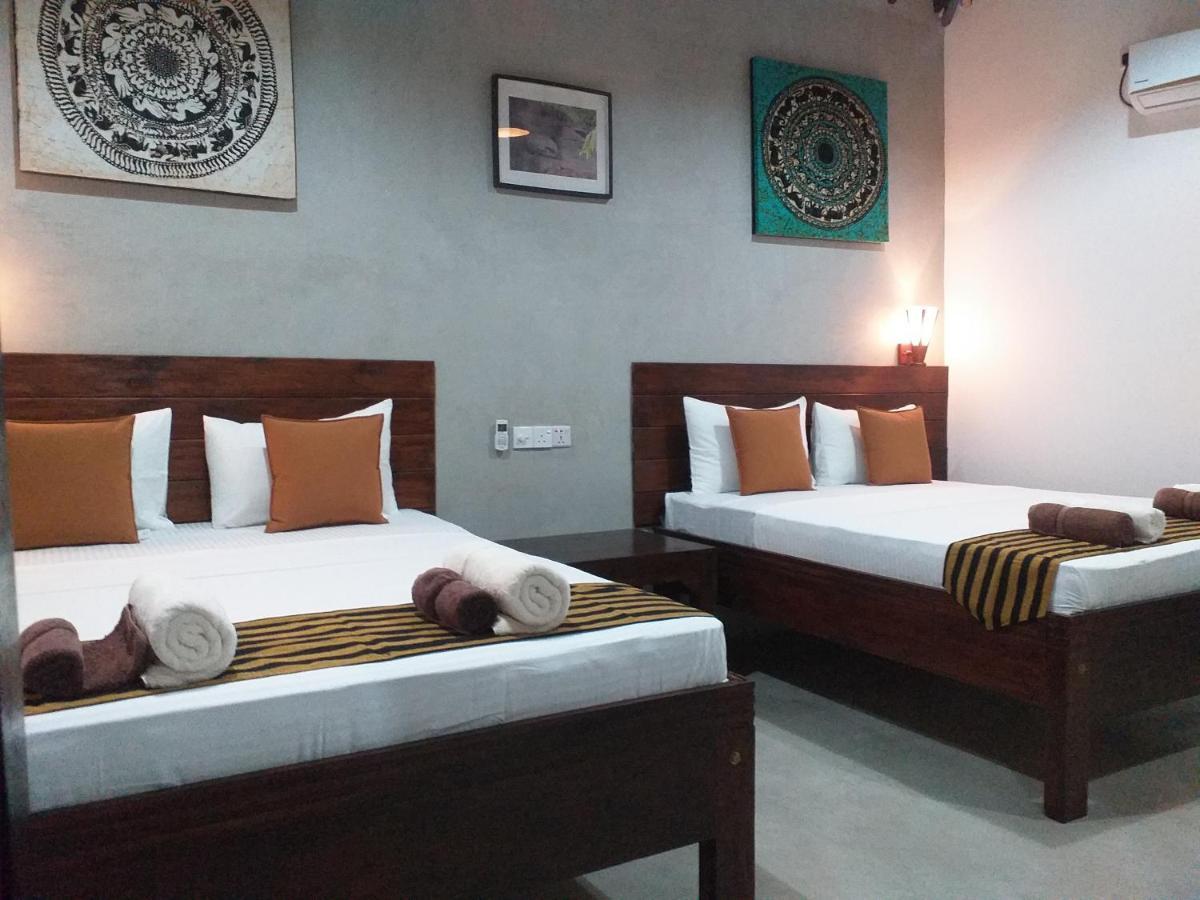 Green Wood Villa Negombo Exterior foto