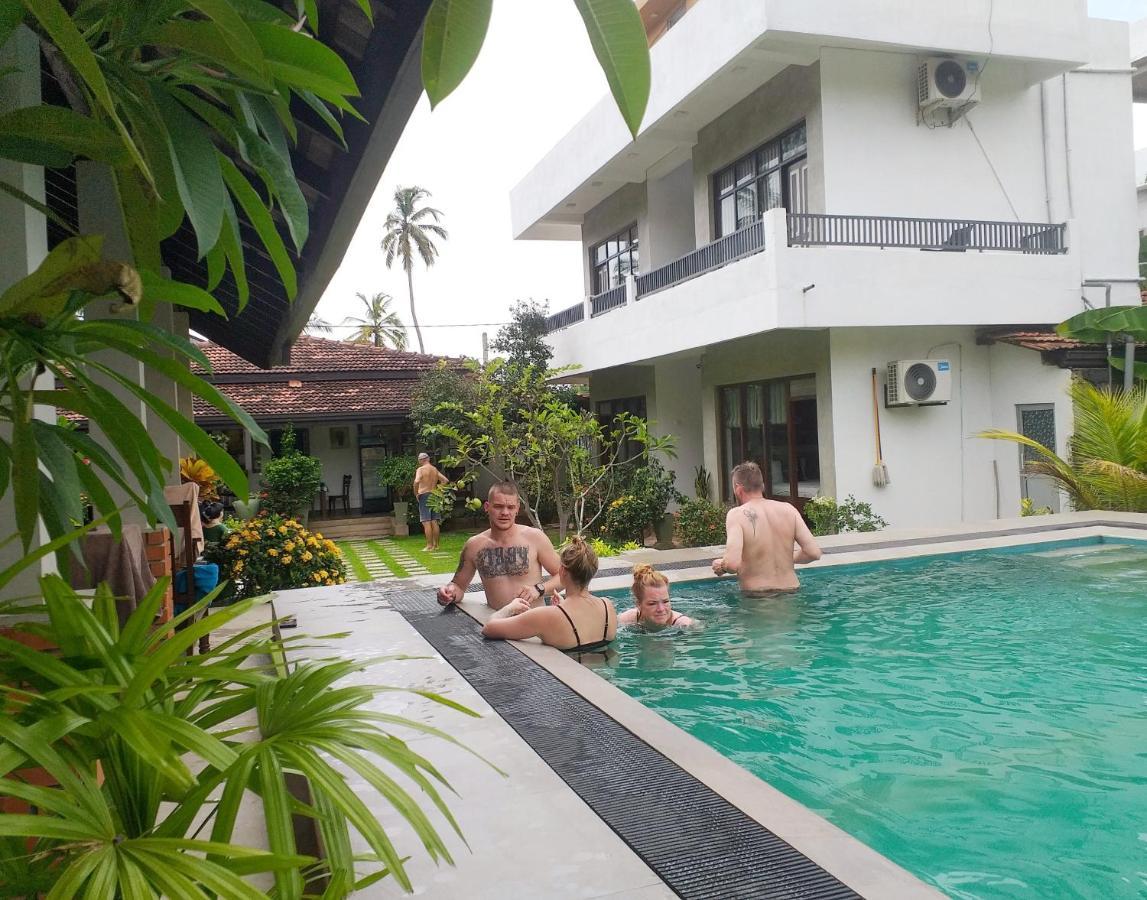 Green Wood Villa Negombo Exterior foto