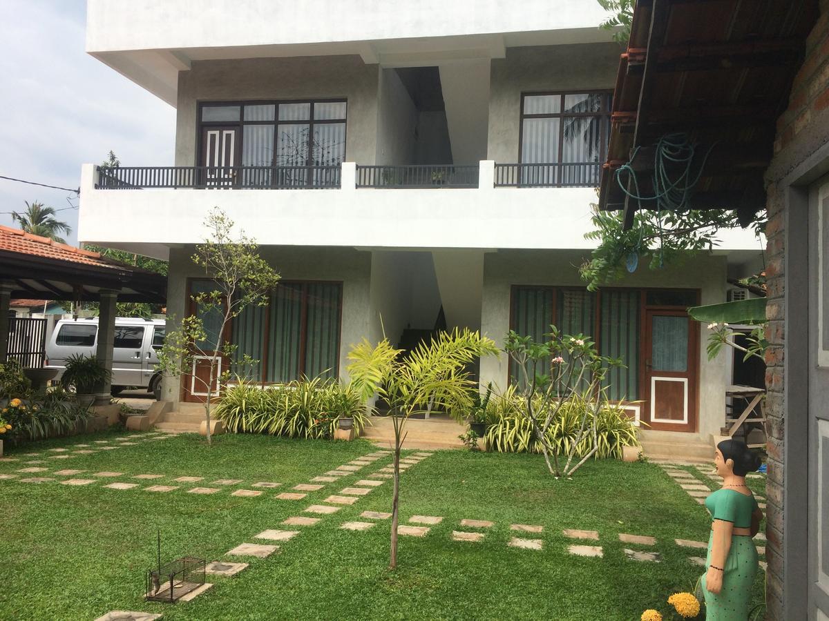 Green Wood Villa Negombo Exterior foto